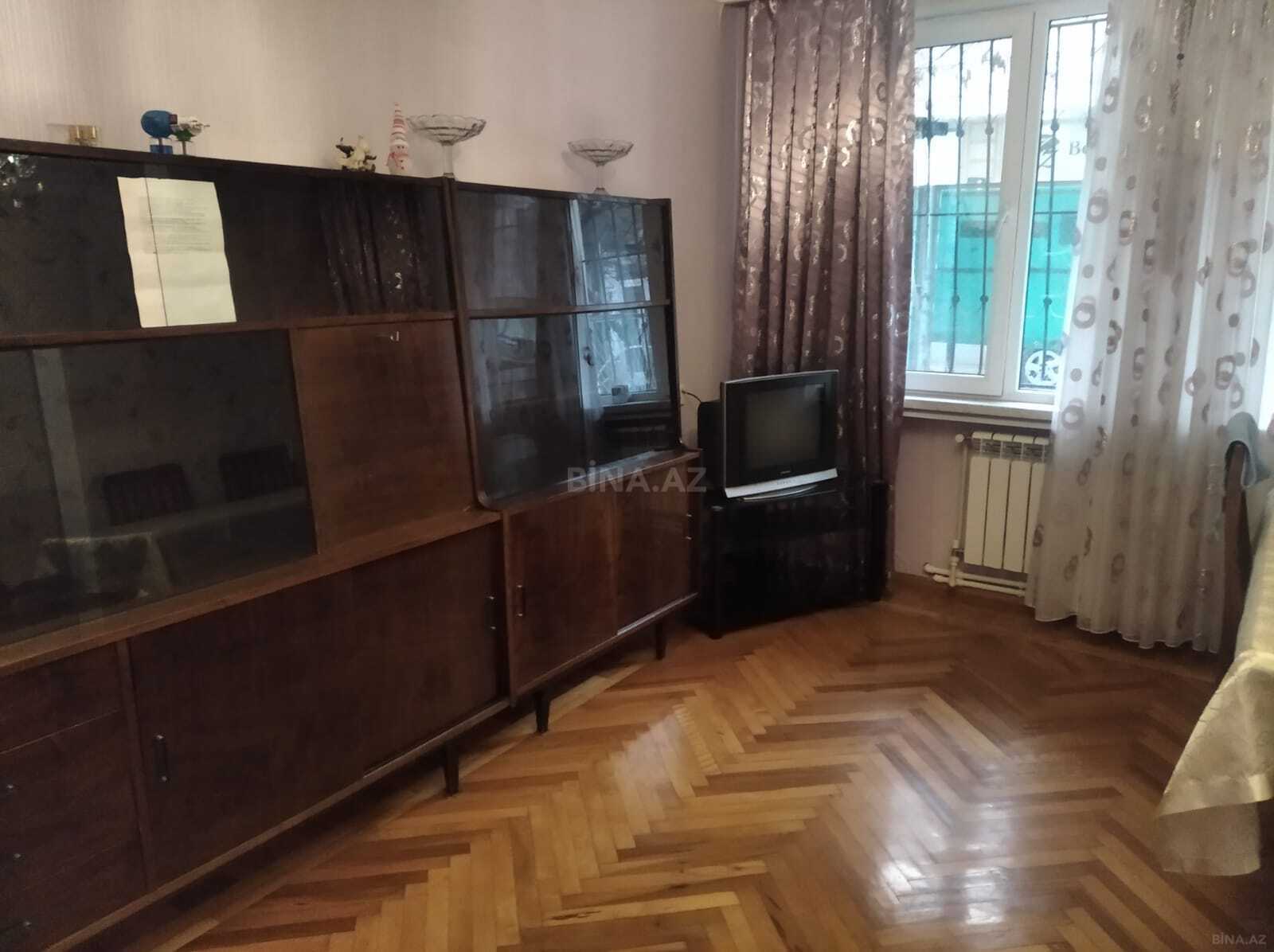 3 otaqlı Köhnə tikili, İnşaatçılar m., Bakı