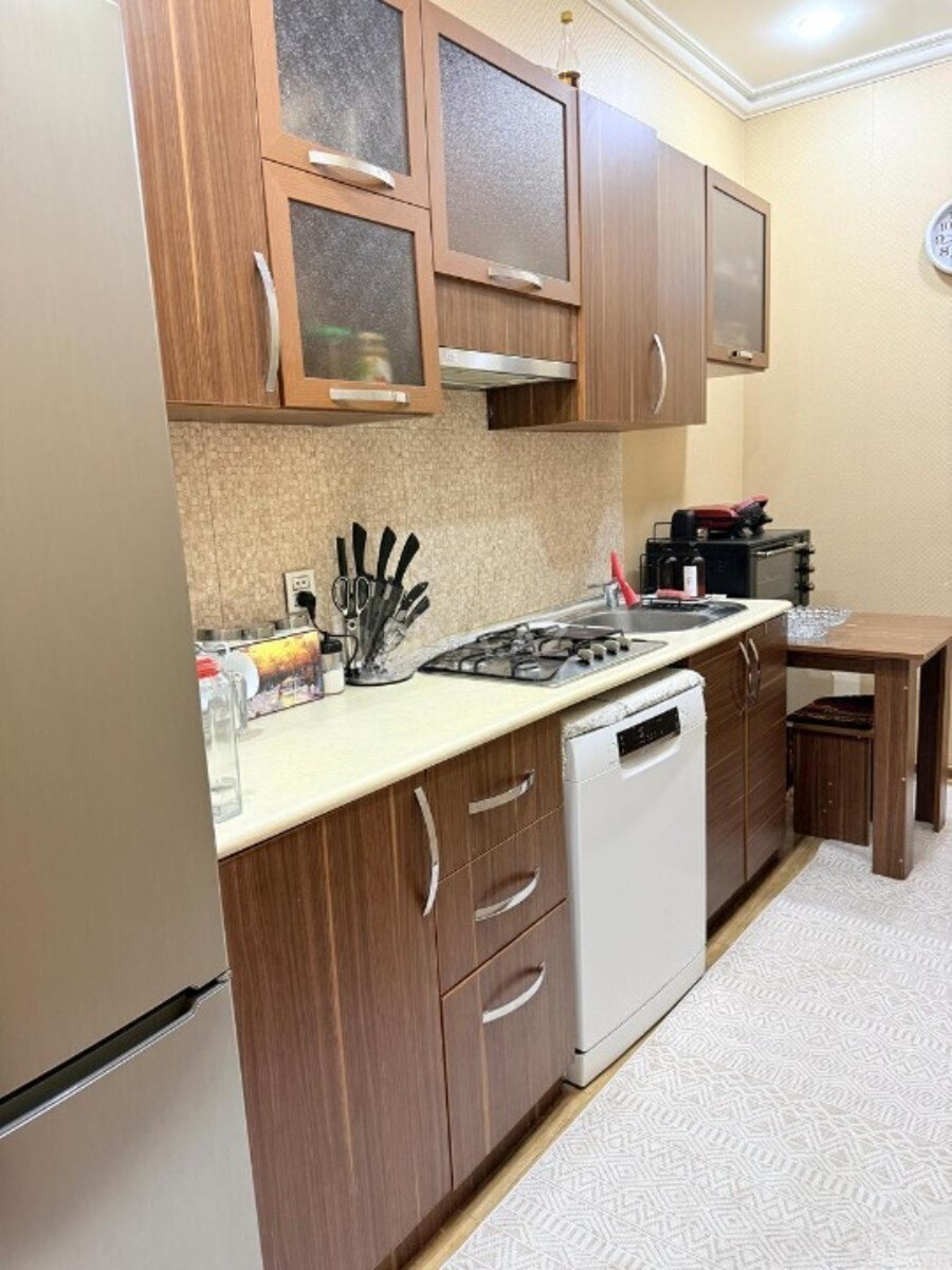 2 otaqlı Yeni tikili, Elmlər Akademiyası m., Bakı