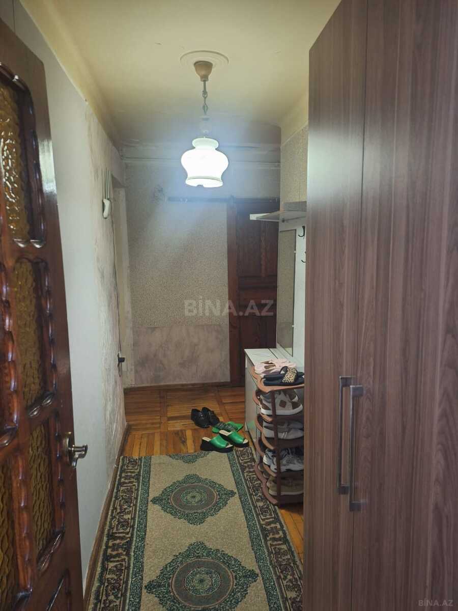 2 otaqlı Köhnə tikili, Elmlər Akademiyası m., Bakı