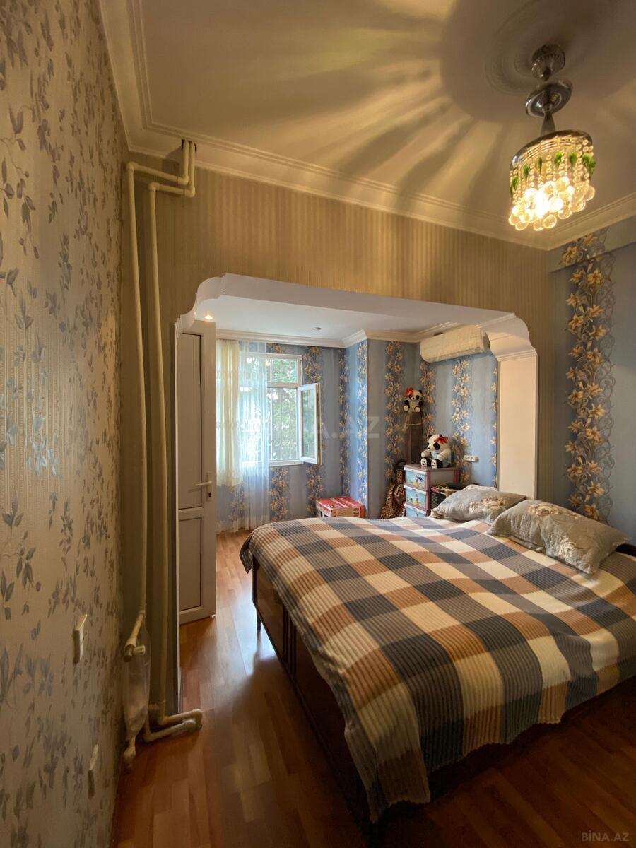 2 otaqlı Köhnə tikili, Bakıxanov q., Bakı
