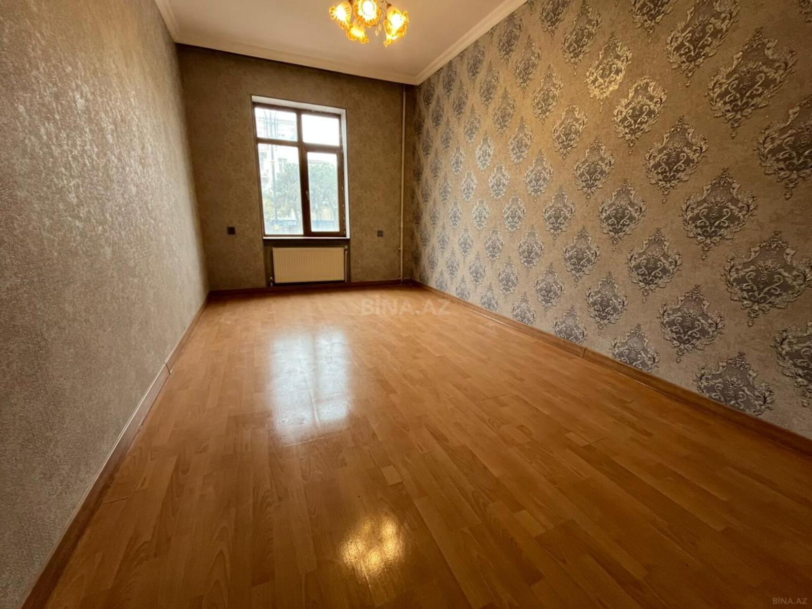 3 otaqlı Köhnə tikili, Gənclik m., Bakı