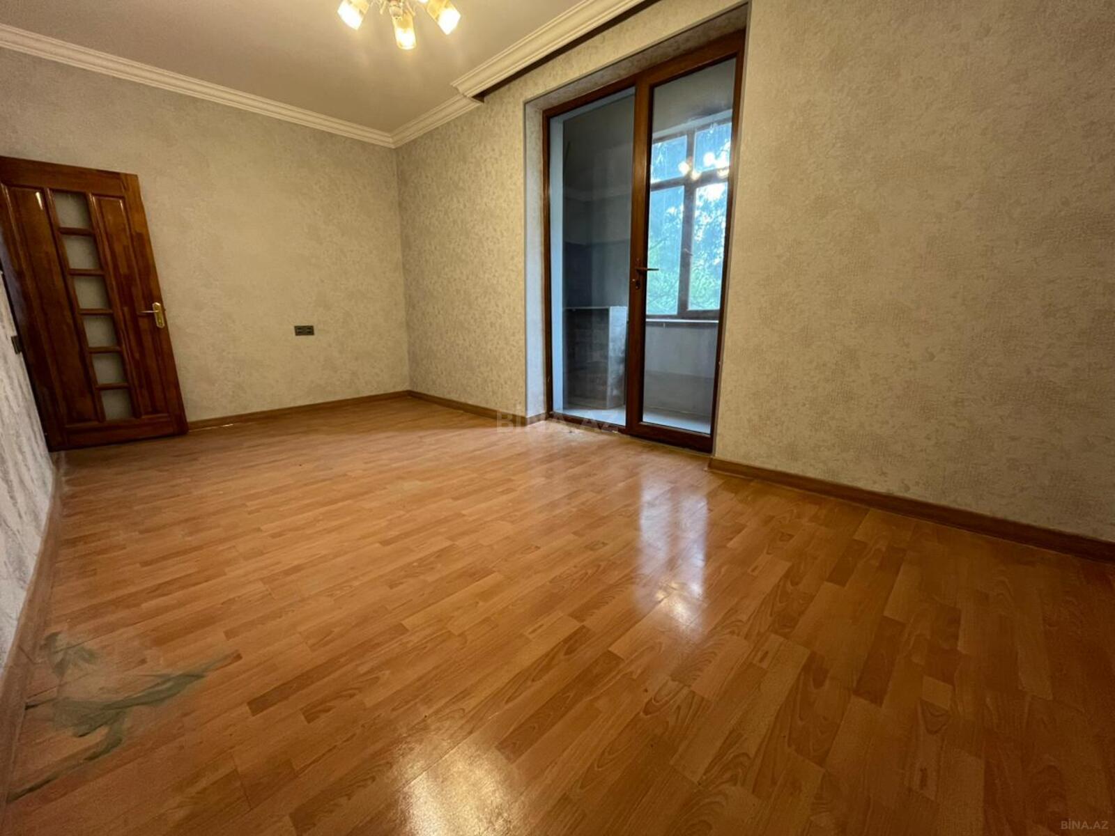 3 otaqlı Köhnə tikili, Gənclik m., Bakı