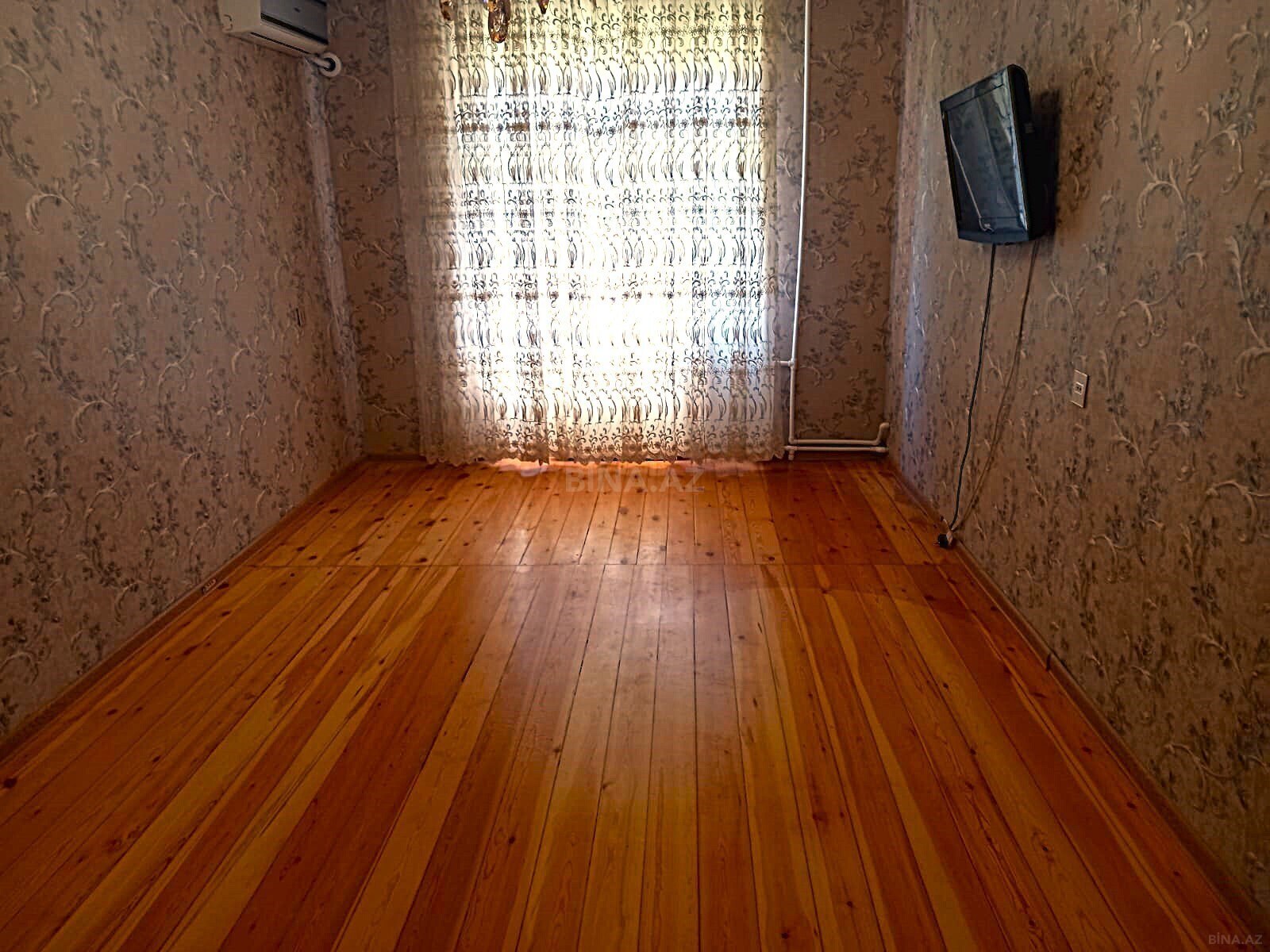 2 otaqlı Köhnə tikili, Xətai r., Bakı