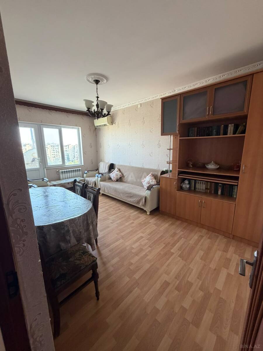 2 otaqlı Köhnə tikili, Bakıxanov q., Bakı