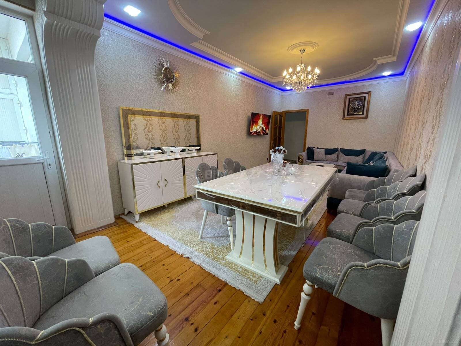 3 otaqlı Yeni tikili, Neftçilər m., Bakı
