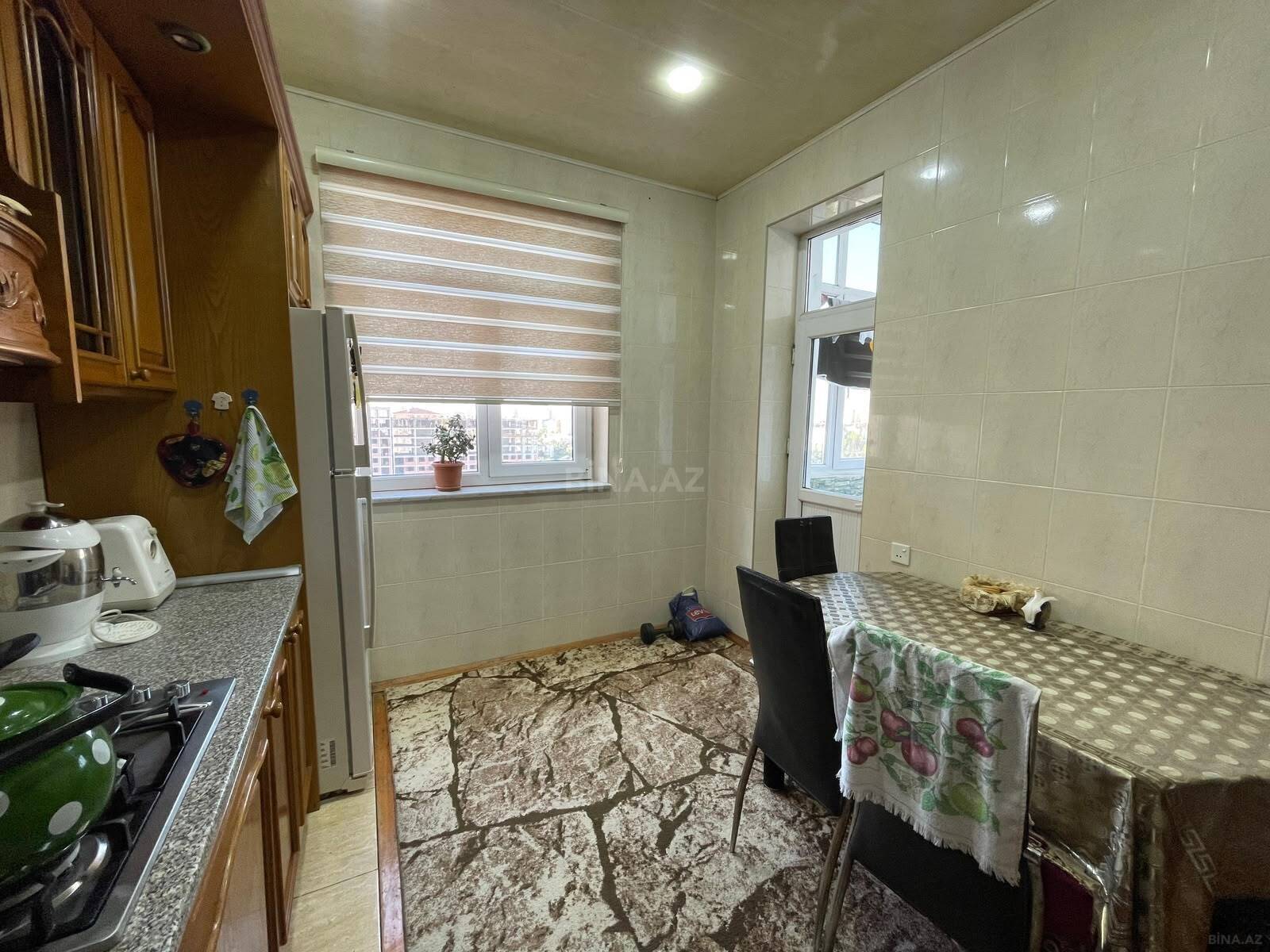 3 otaqlı Yeni tikili, Neftçilər m., Bakı