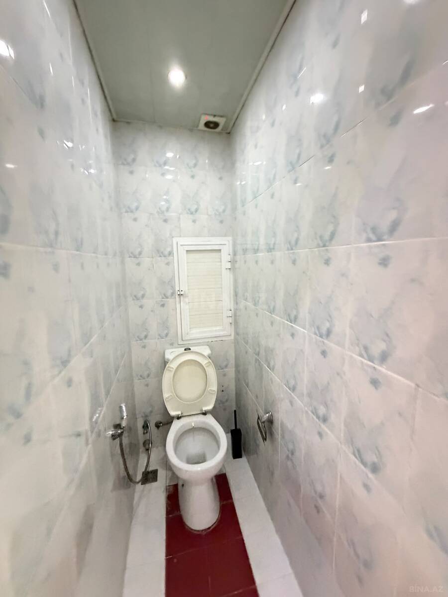 4 otaqlı Köhnə tikili, Xalqlar Dostluğu m., Bakı