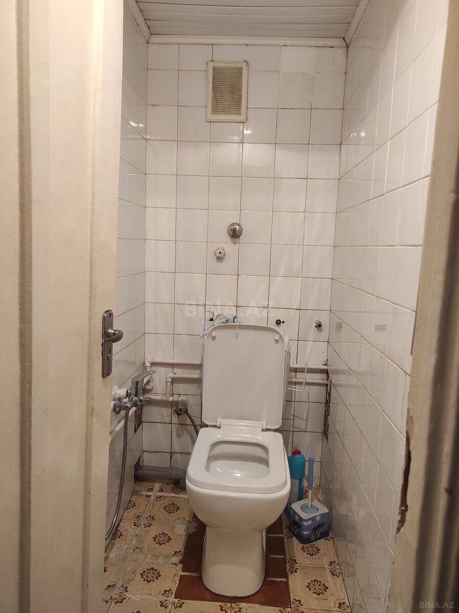 2 otaqlı Köhnə tikili, Nizami m., Bakı