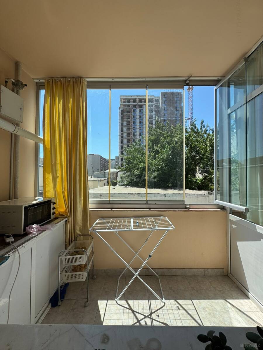 3 otaqlı Yeni tikili, Elmlər Akademiyası m., Bakı