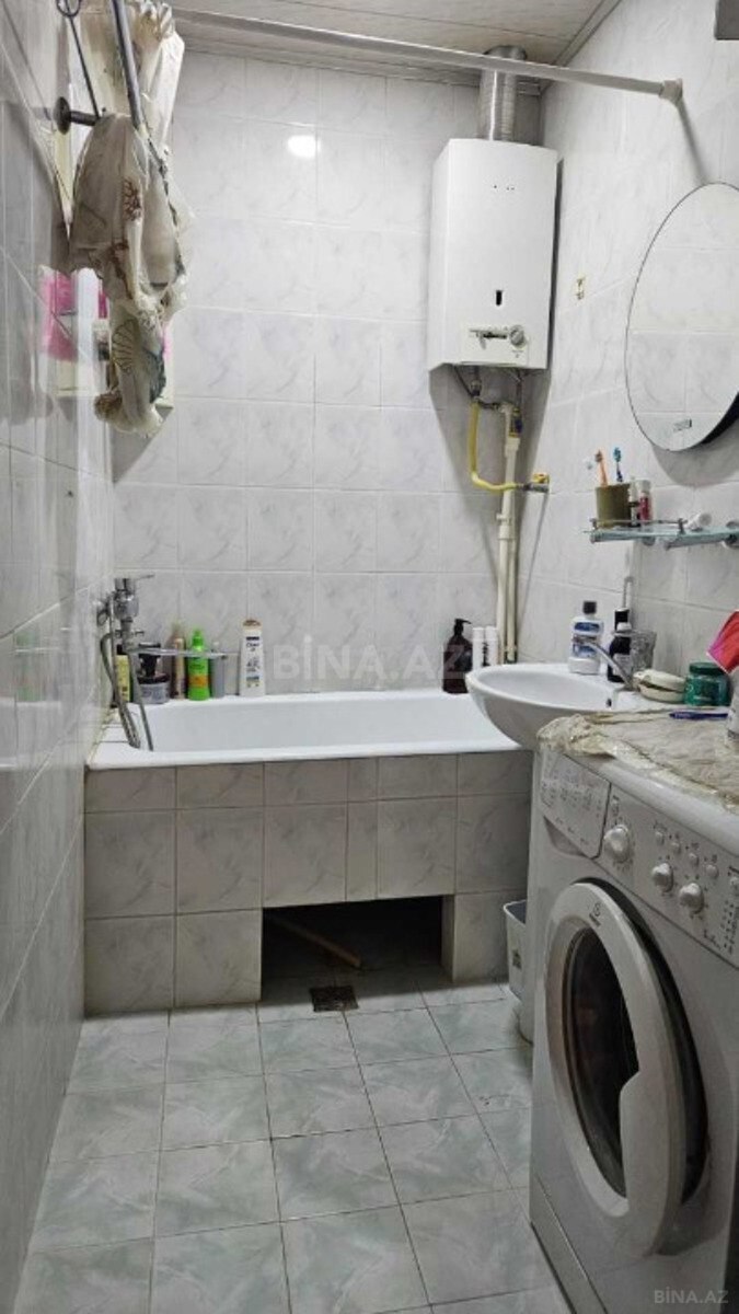 2 otaqlı Köhnə tikili, Nizami m., Bakı