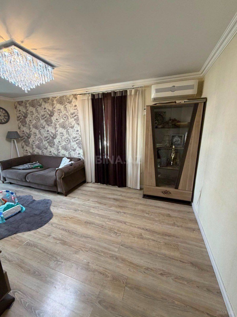 2 otaqlı Köhnə tikili, Nizami m., Bakı
