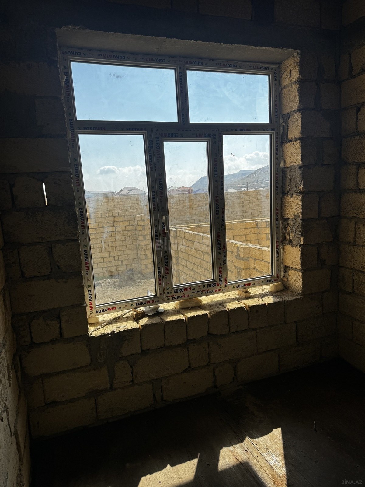 3 otaqlı Həyət evi/Bağ evi, Qobu q., Bakı