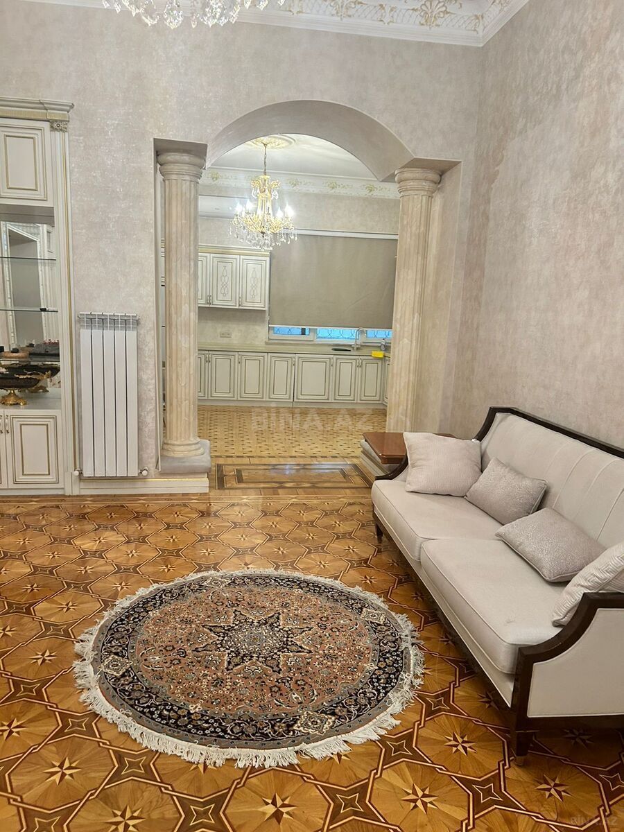 3 otaqlı Köhnə tikili, Sahil m., Bakı