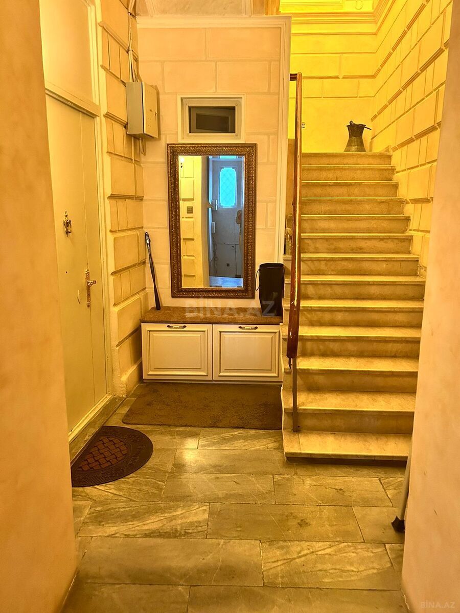 3 otaqlı Köhnə tikili, Sahil m., Bakı