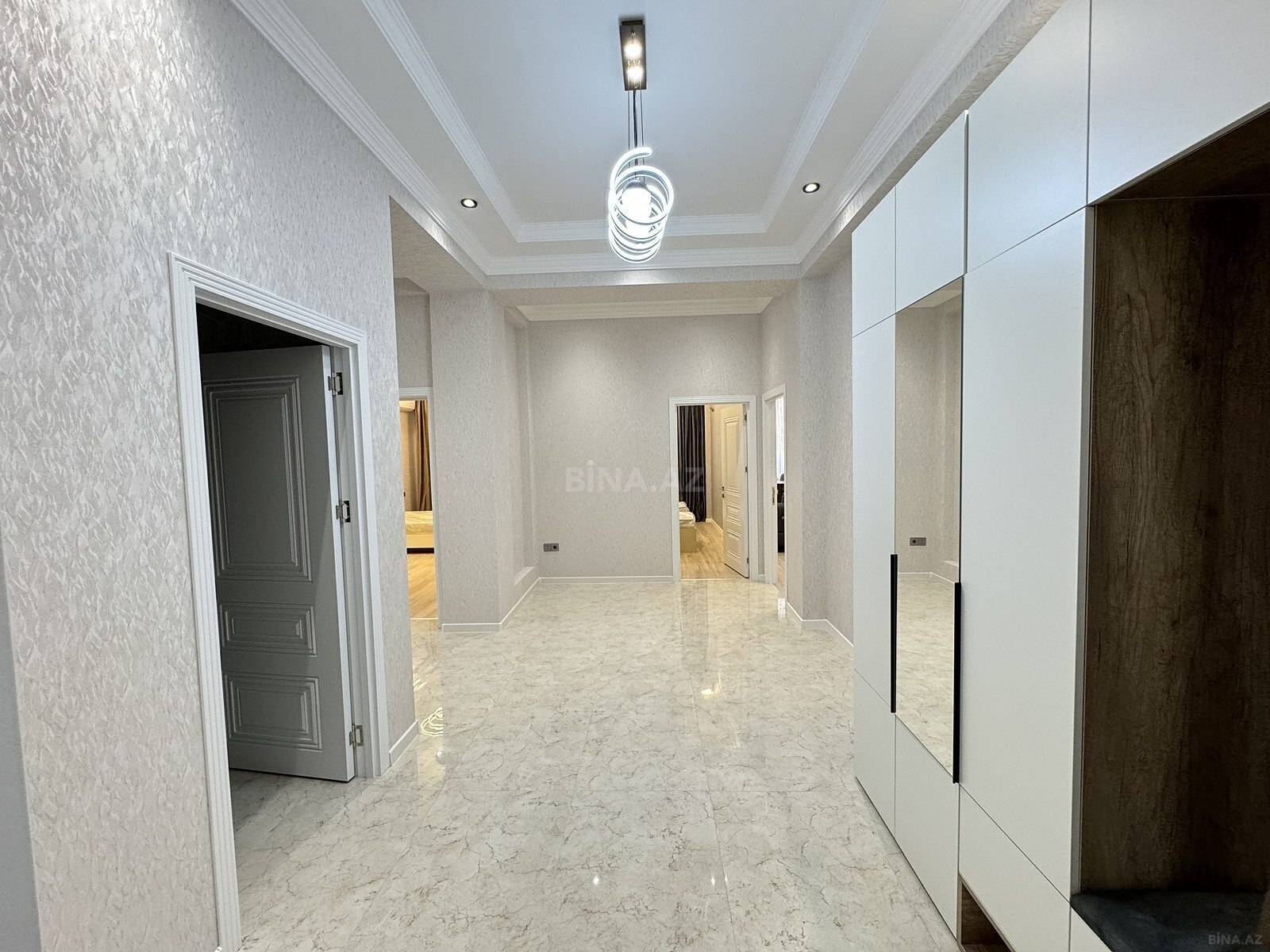 3 otaqlı Yeni tikili, 8 Noyabr m., Bakı