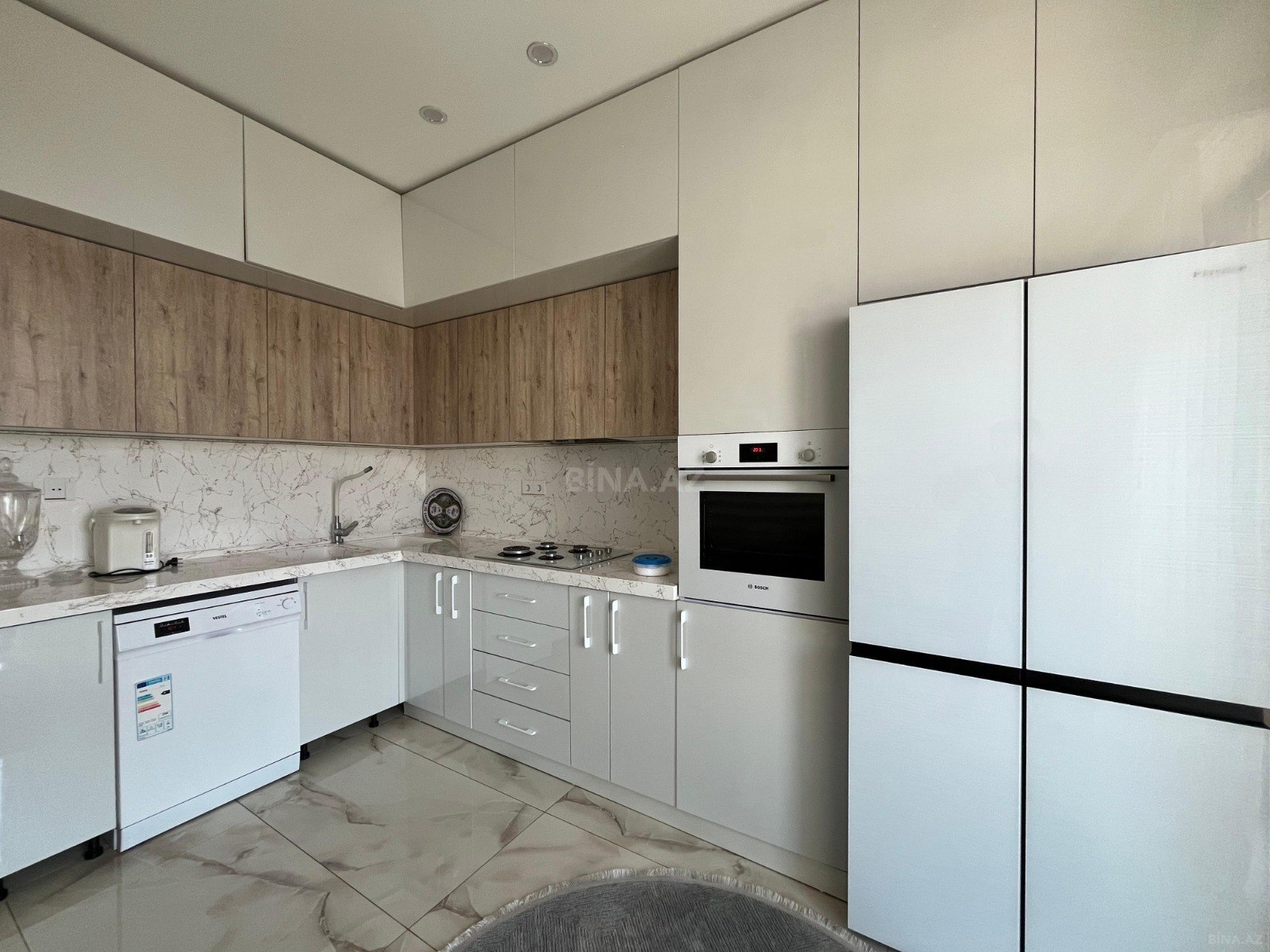 3 otaqlı Yeni tikili, 8 Noyabr m., Bakı