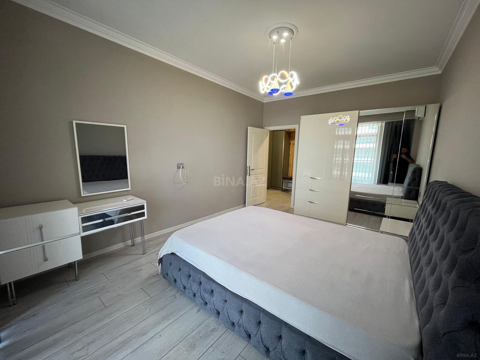 3 otaqlı Yeni tikili, 8 Noyabr m., Bakı