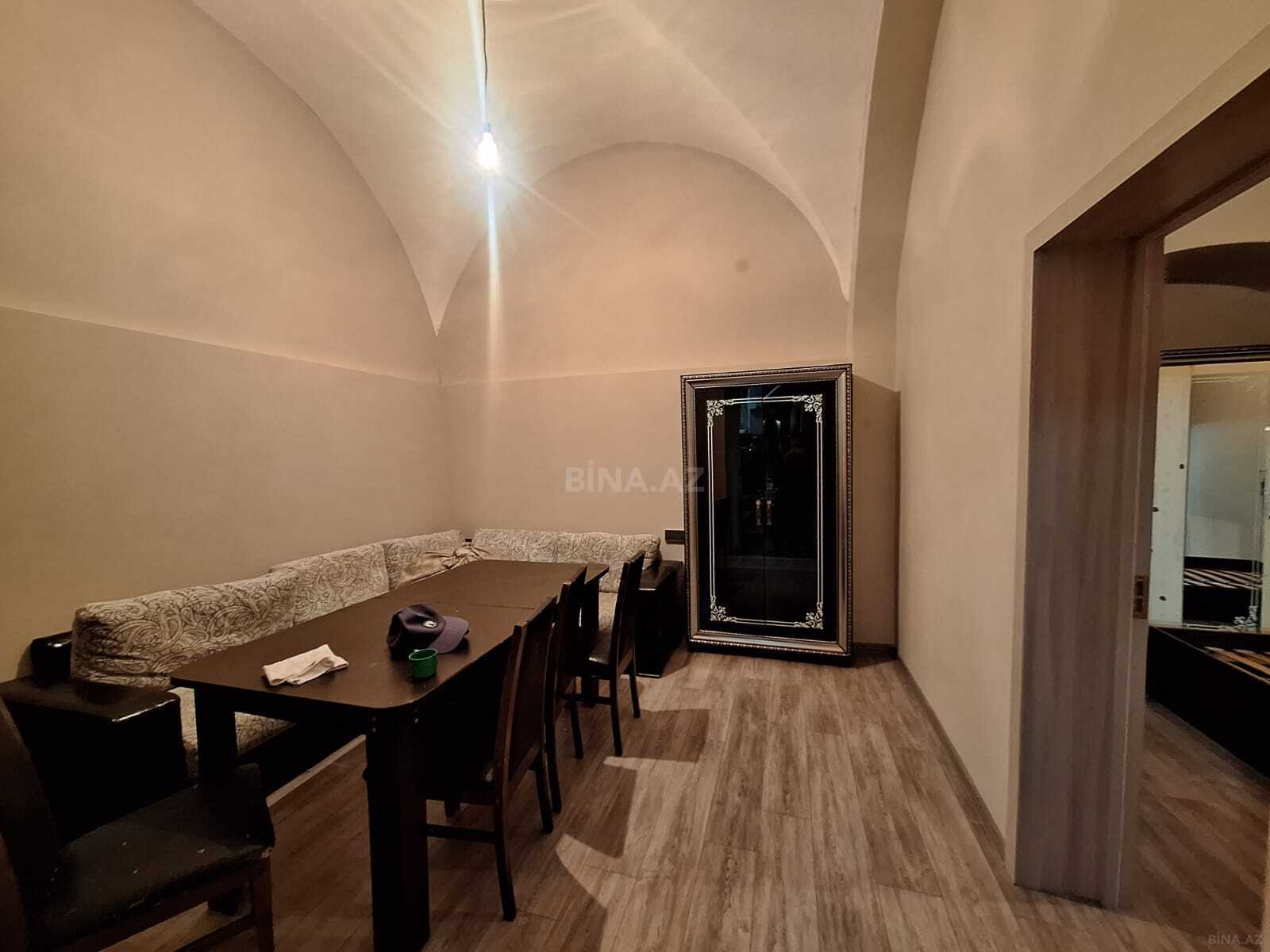 2 otaqlı Köhnə tikili, İçəri Şəhər m., Bakı
