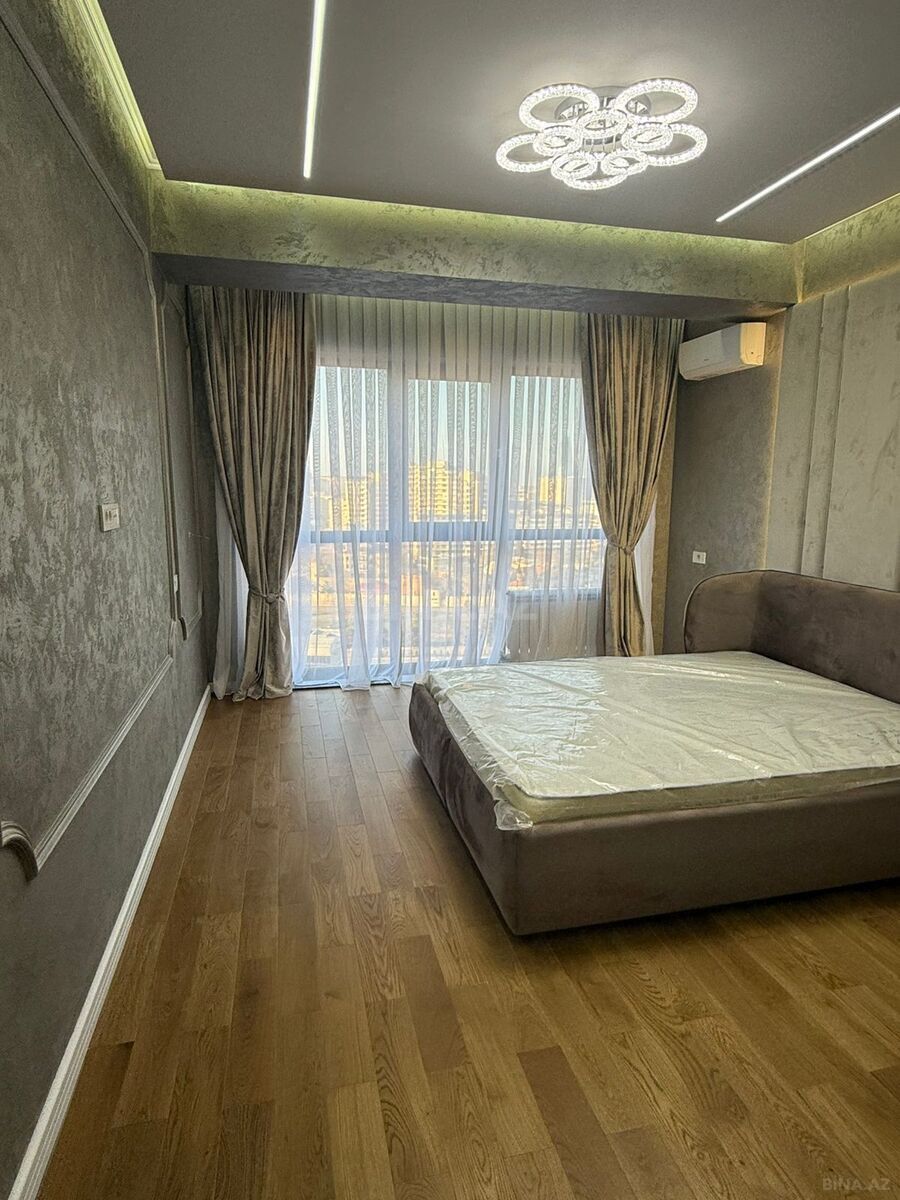 3 otaqlı Yeni tikili, Şah İsmayıl Xətai m., Bakı