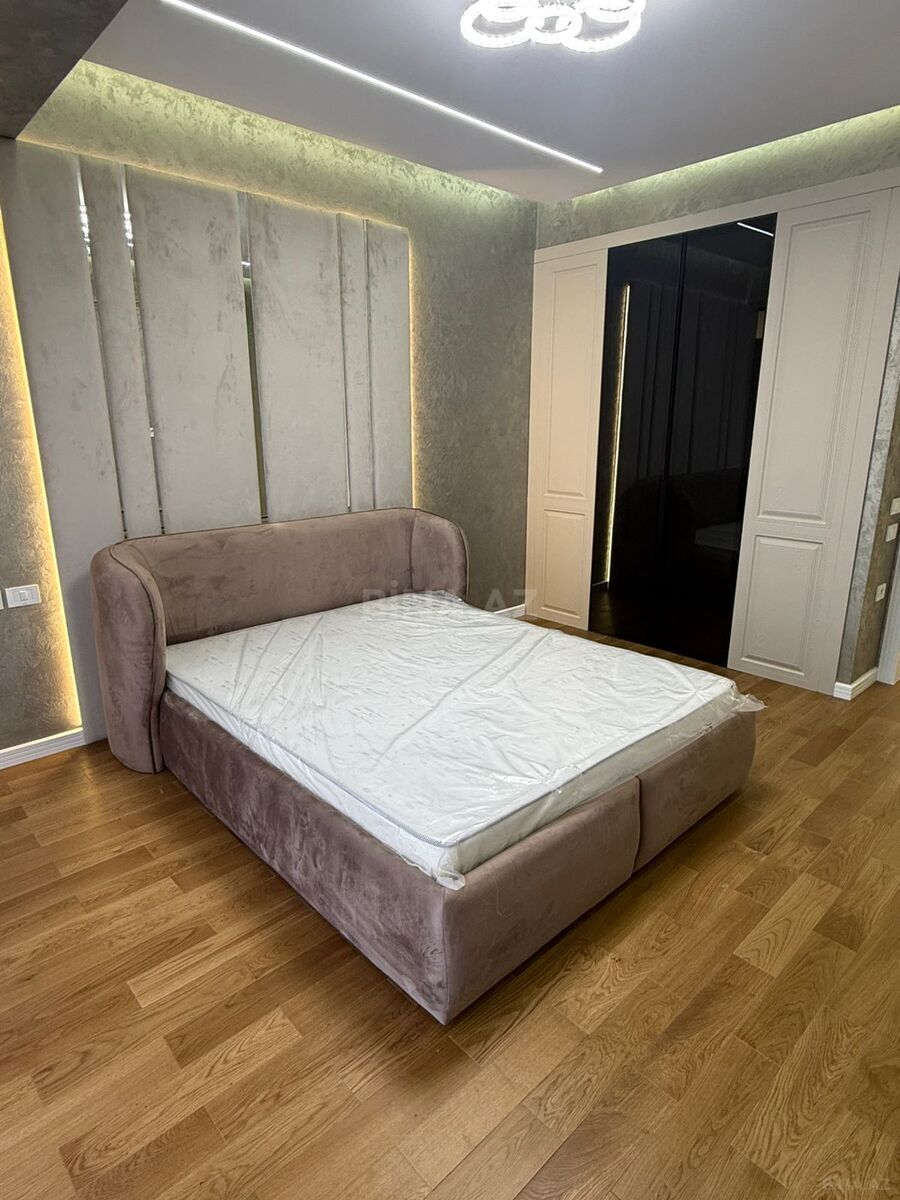 3 otaqlı Yeni tikili, Şah İsmayıl Xətai m., Bakı