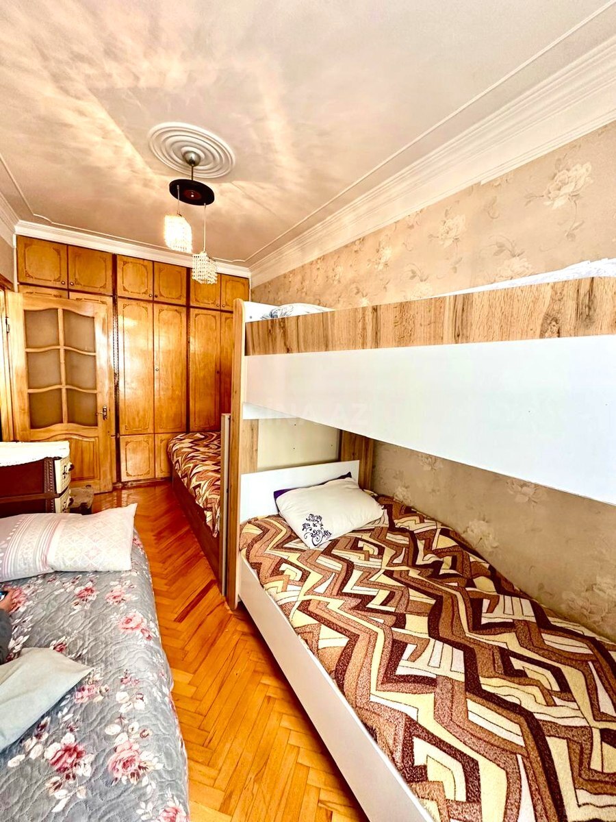 3 otaqlı Köhnə tikili, Qara Qarayev m., Bakı