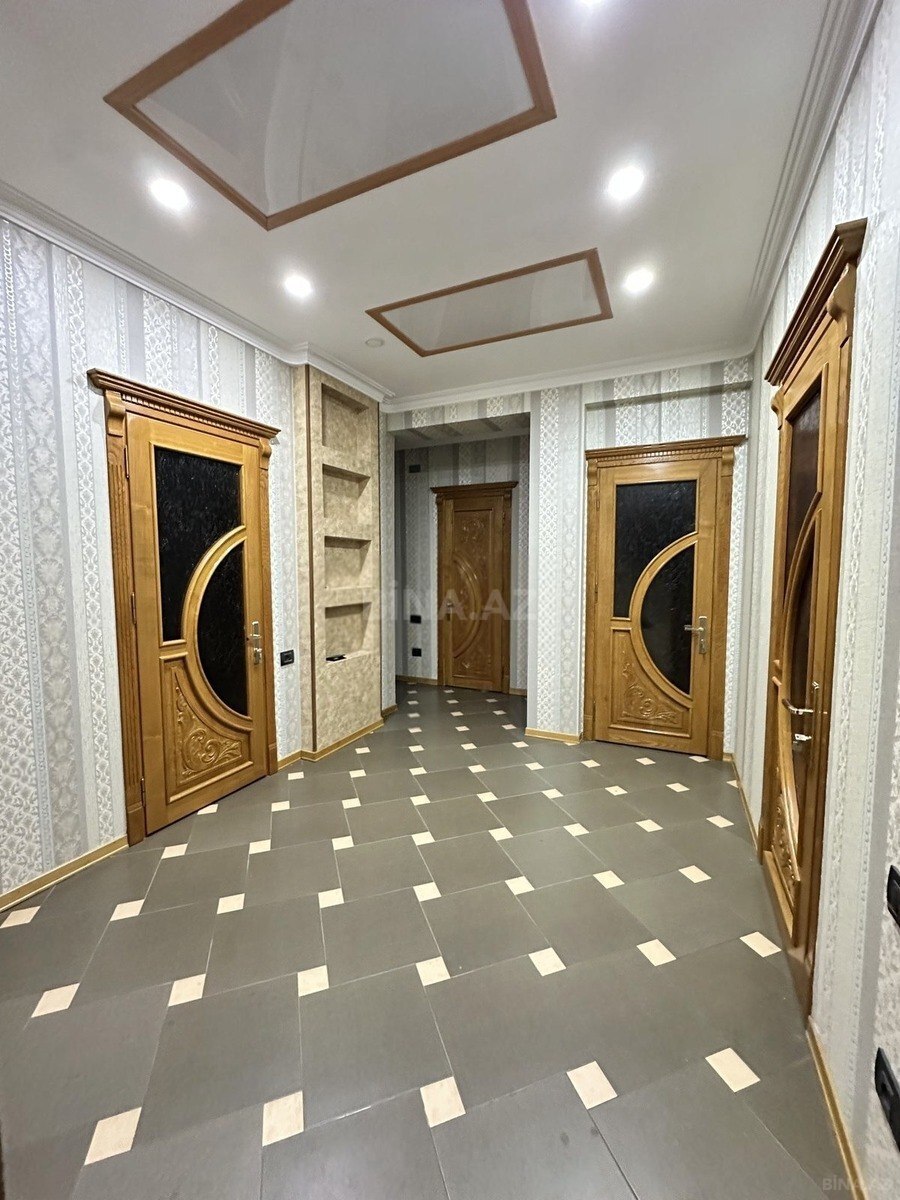 4 otaqlı Yeni tikili, Memar Əcəmi m., Bakı