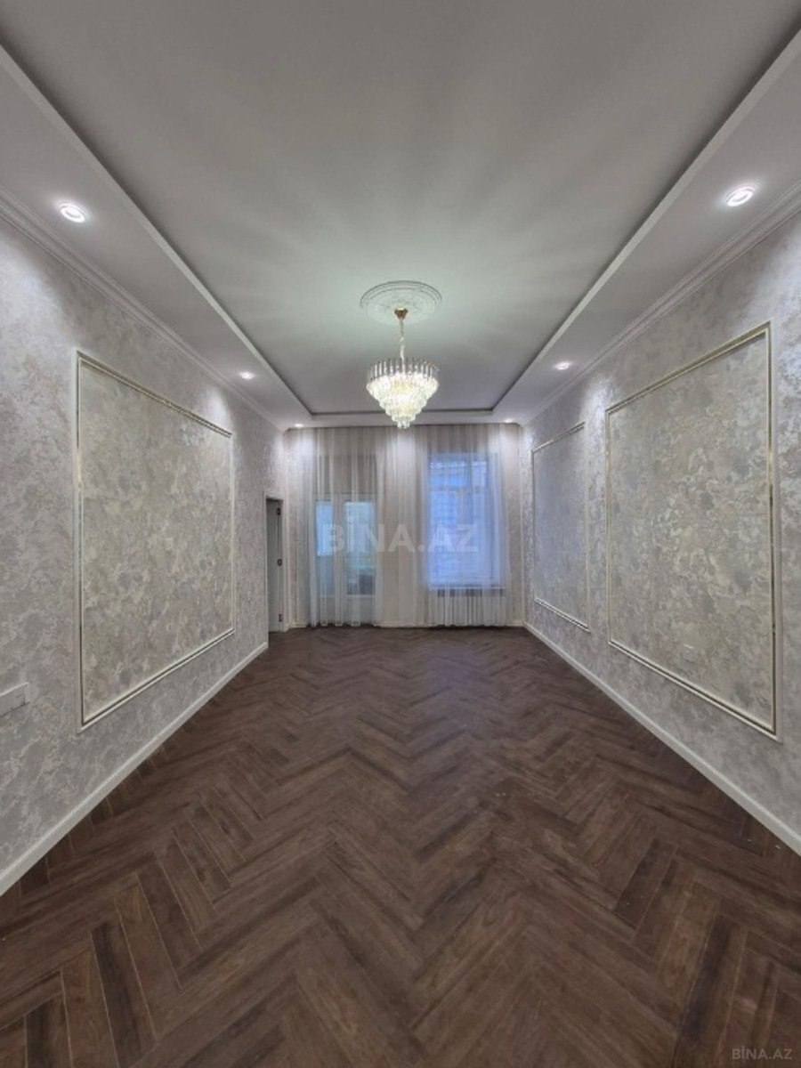 2 otaqlı Köhnə tikili, 28 May m., Bakı
