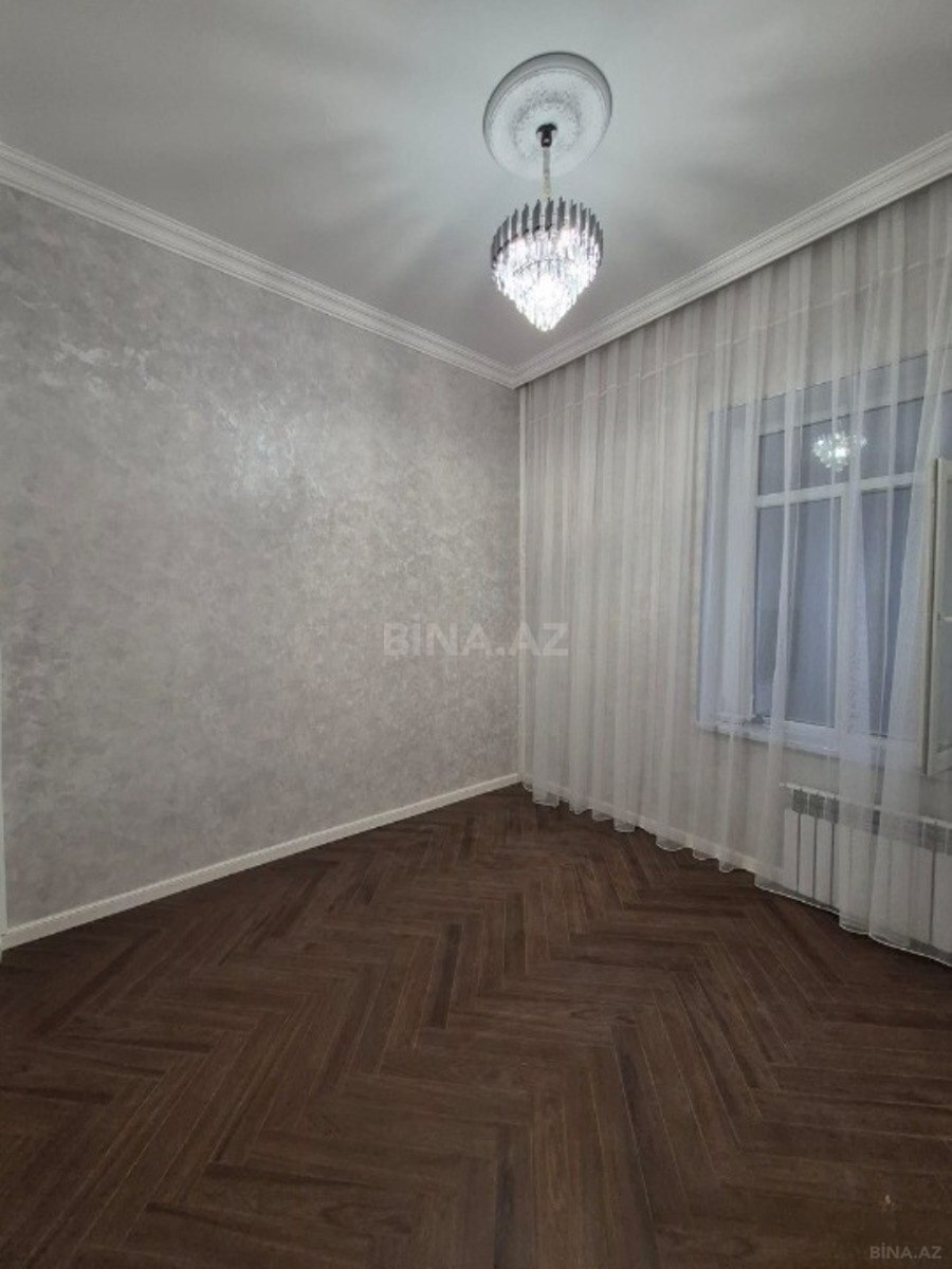 2 otaqlı Köhnə tikili, 28 May m., Bakı