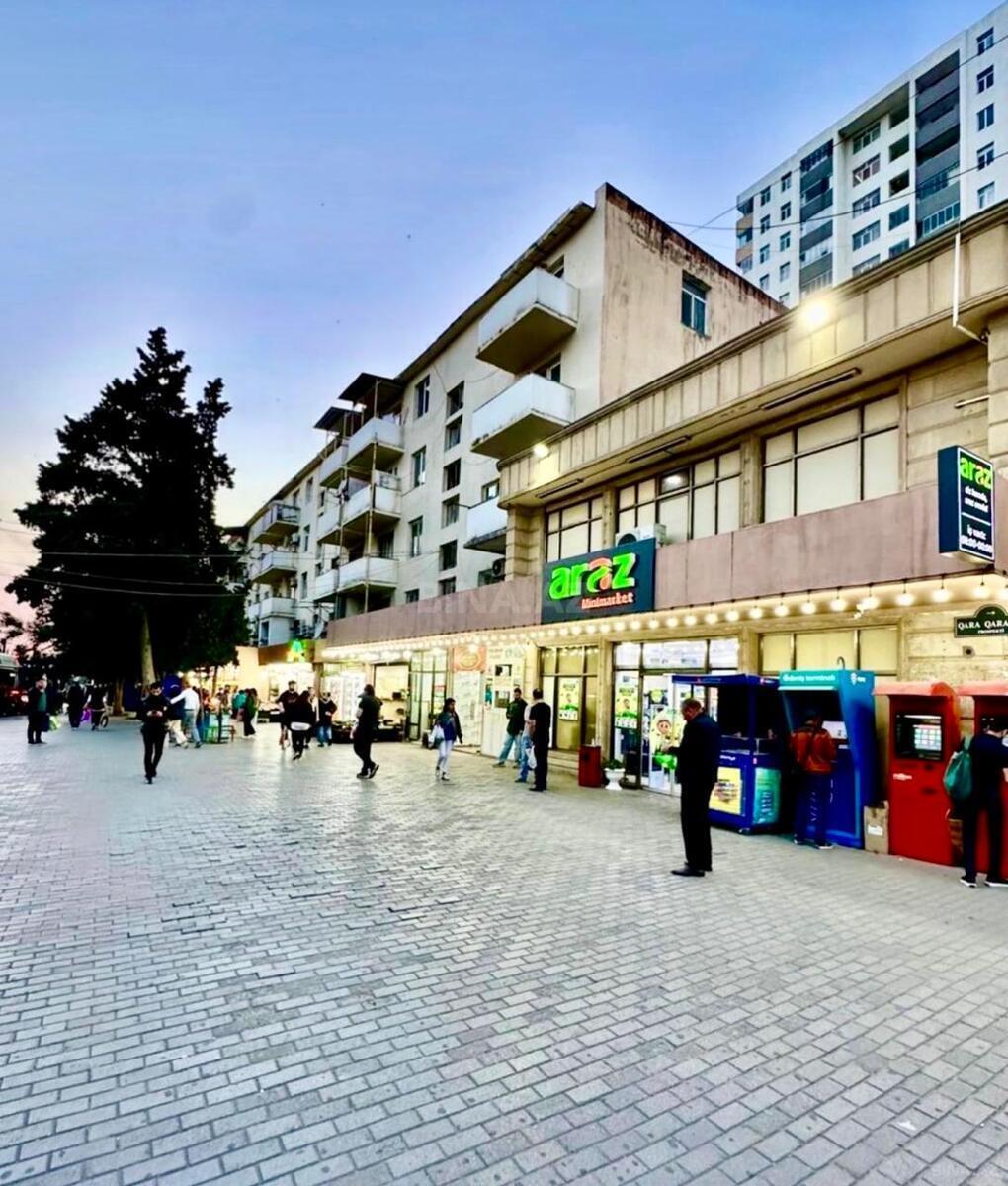 3 otaqlı Köhnə tikili, Qara Qarayev m., Bakı
