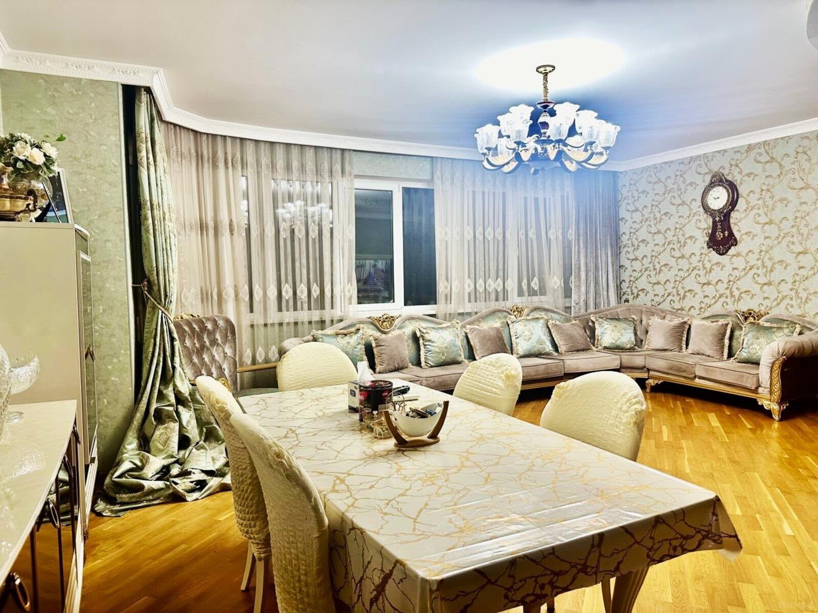 4 otaqlı Yeni tikili, Azadlıq Prospekti m., Bakı