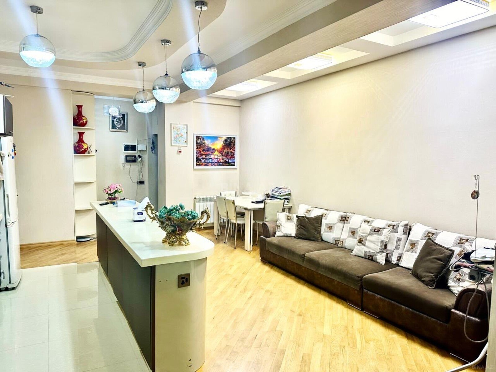4 otaqlı Yeni tikili, Azadlıq Prospekti m., Bakı