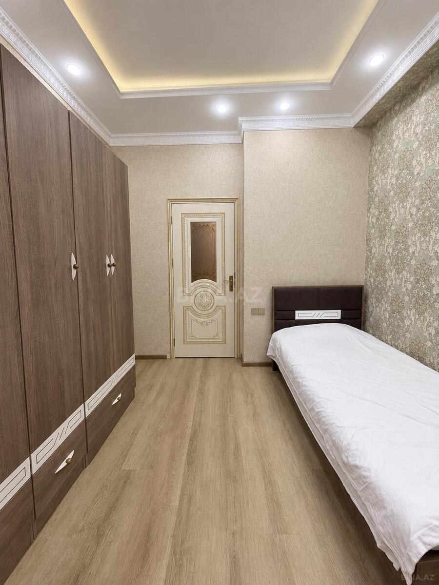3 otaqlı Yeni tikili, Şah İsmayıl Xətai m., Bakı