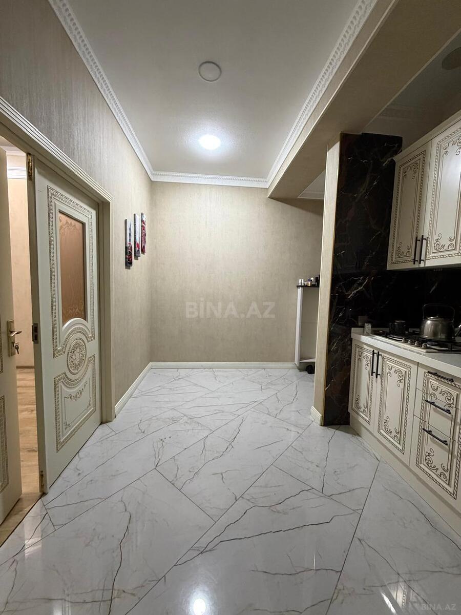 3 otaqlı Yeni tikili, Şah İsmayıl Xətai m., Bakı