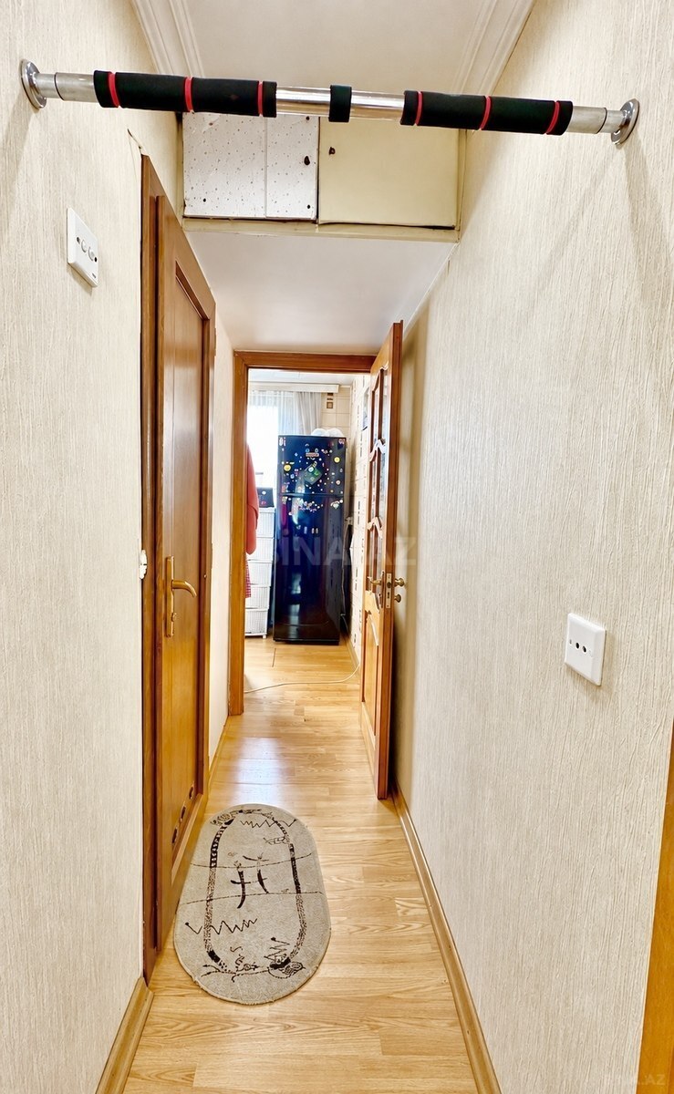 3 otaqlı Köhnə tikili, Qara Qarayev m., Bakı