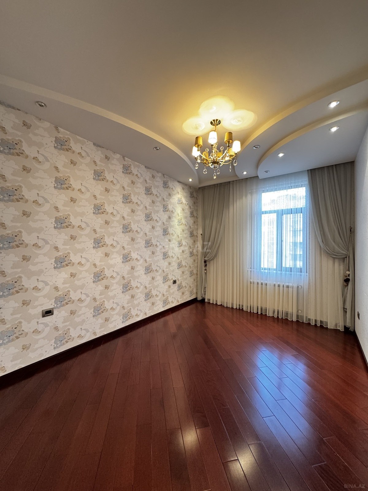 4 otaqlı Yeni tikili, İçəri Şəhər m., Bakı