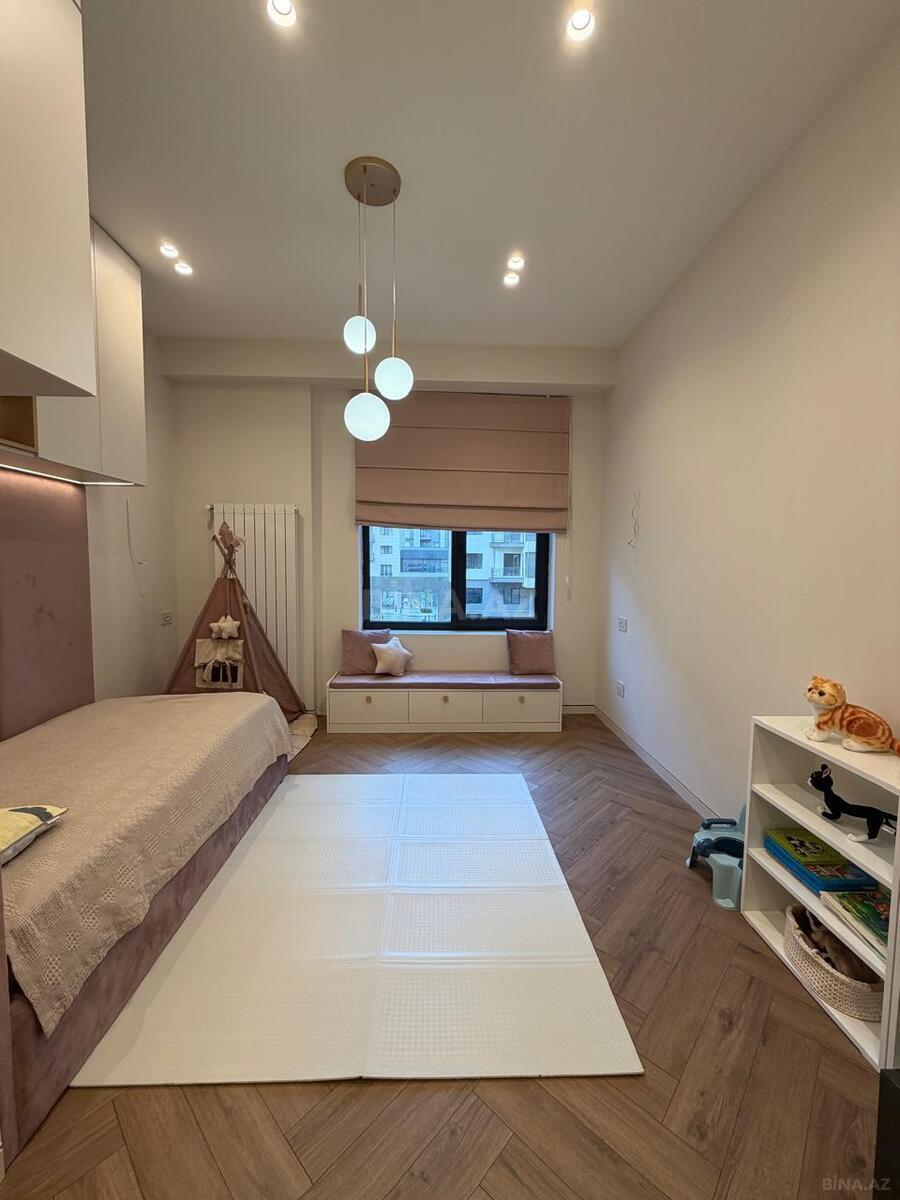 4 otaqlı Yeni tikili, Ağ şəhər q., Bakı