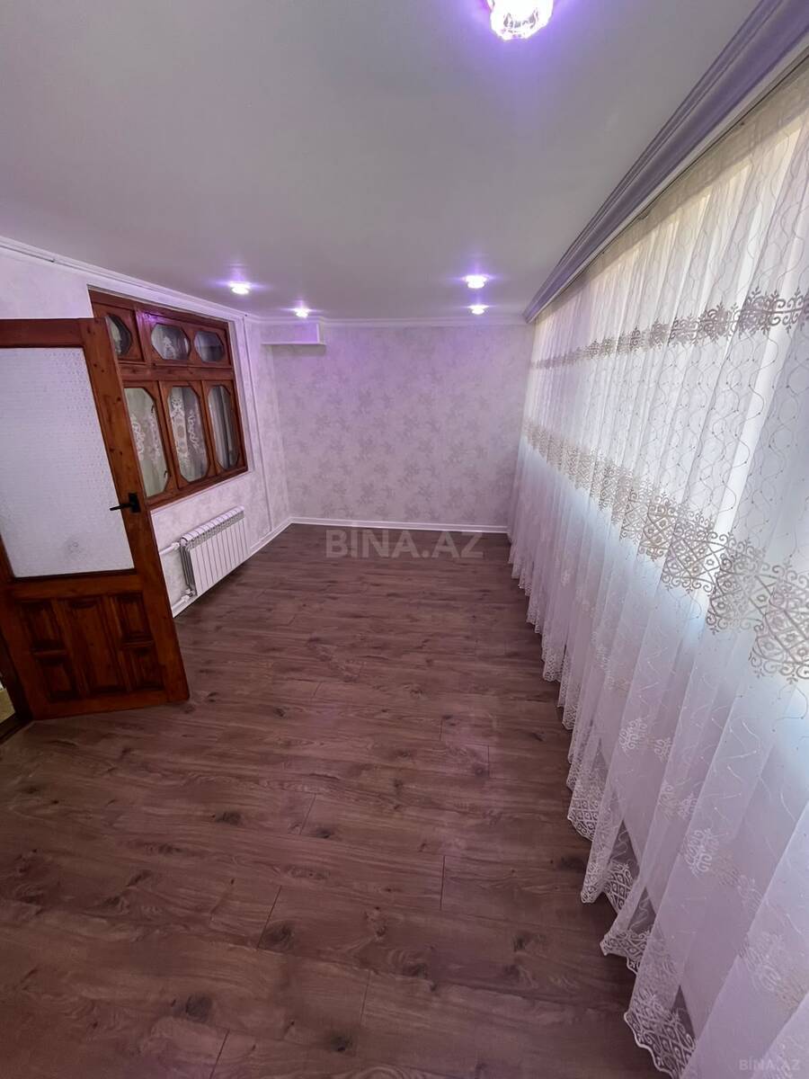 4 otaqlı Köhnə tikili, Memar Əcəmi m., Bakı