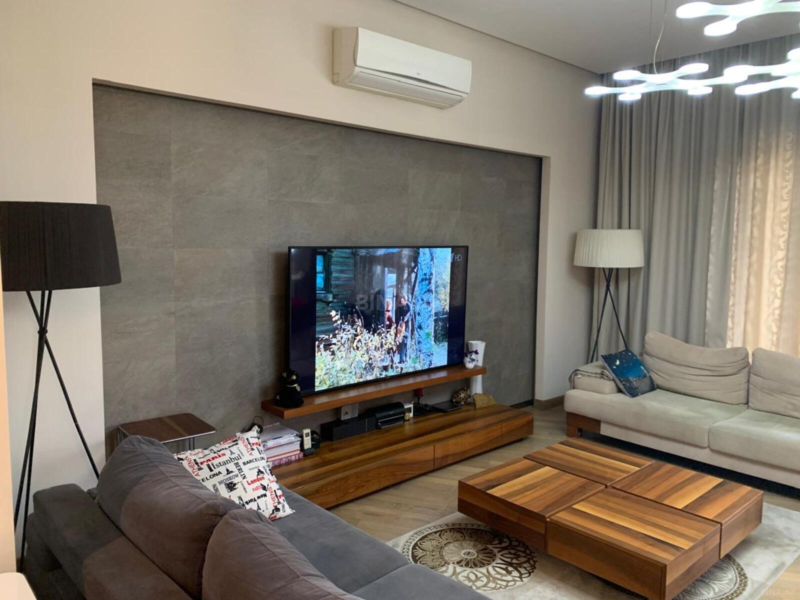 3 otaqlı Yeni tikili, 8 Noyabr m., Bakı