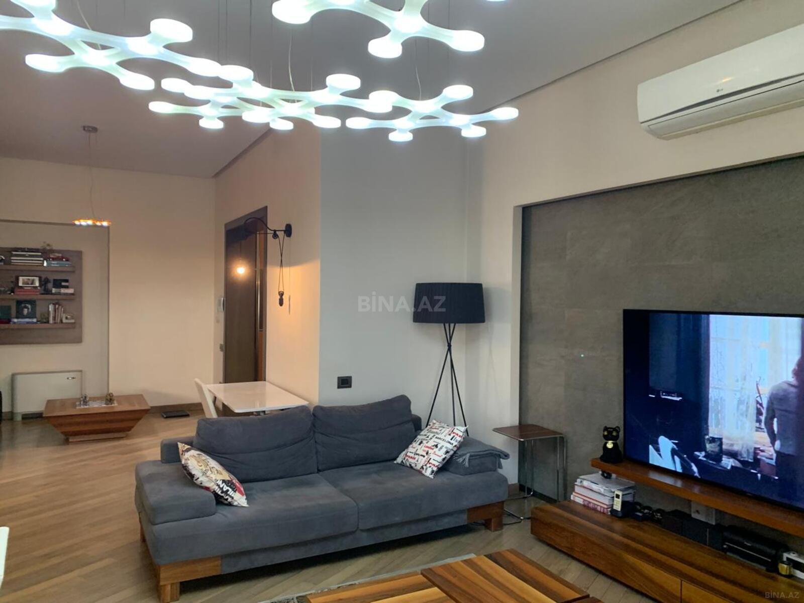 3 otaqlı Yeni tikili, 8 Noyabr m., Bakı