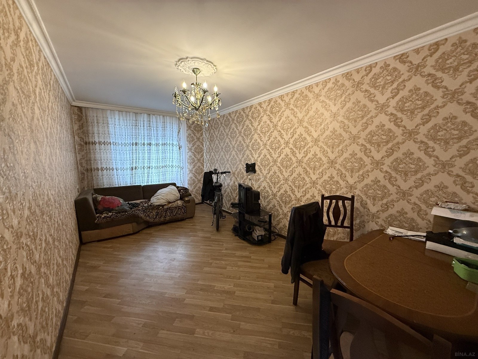 2 otaqlı Köhnə tikili, Qara Qarayev m., Bakı