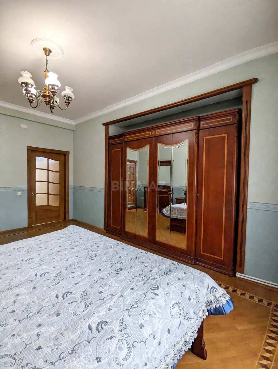 4 otaqlı Yeni tikili, 28 May m., Bakı