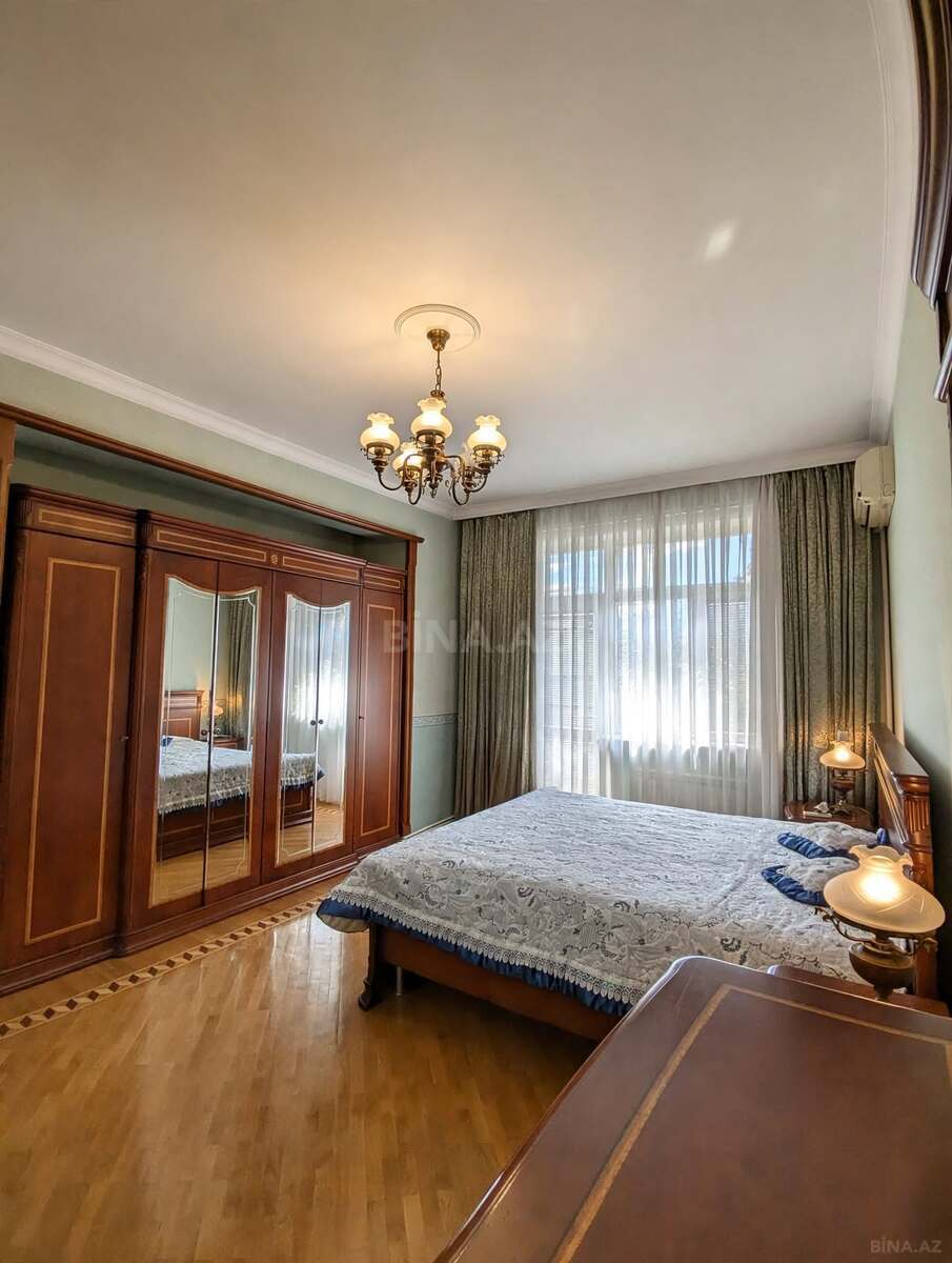 4 otaqlı Yeni tikili, 28 May m., Bakı