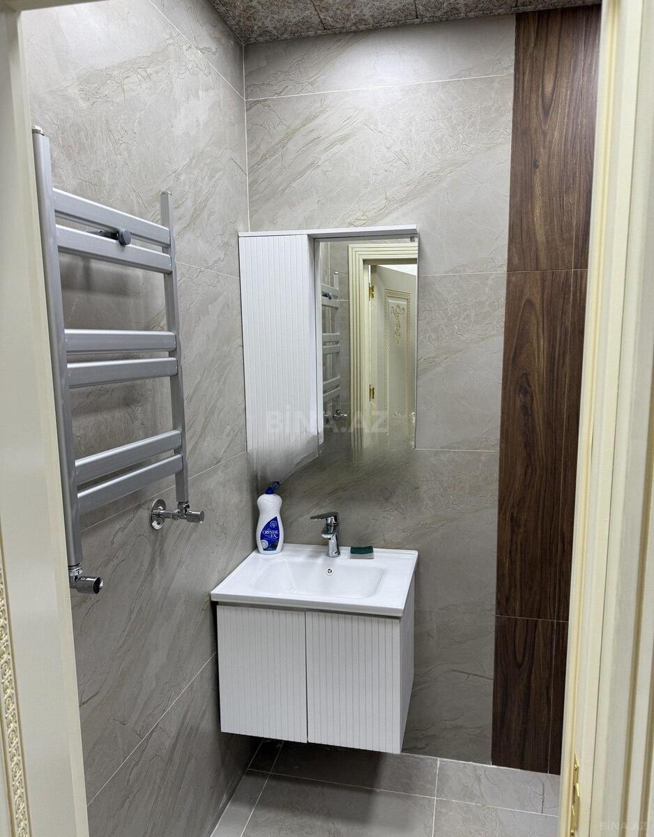 3 otaqlı Yeni tikili, Xırdalan