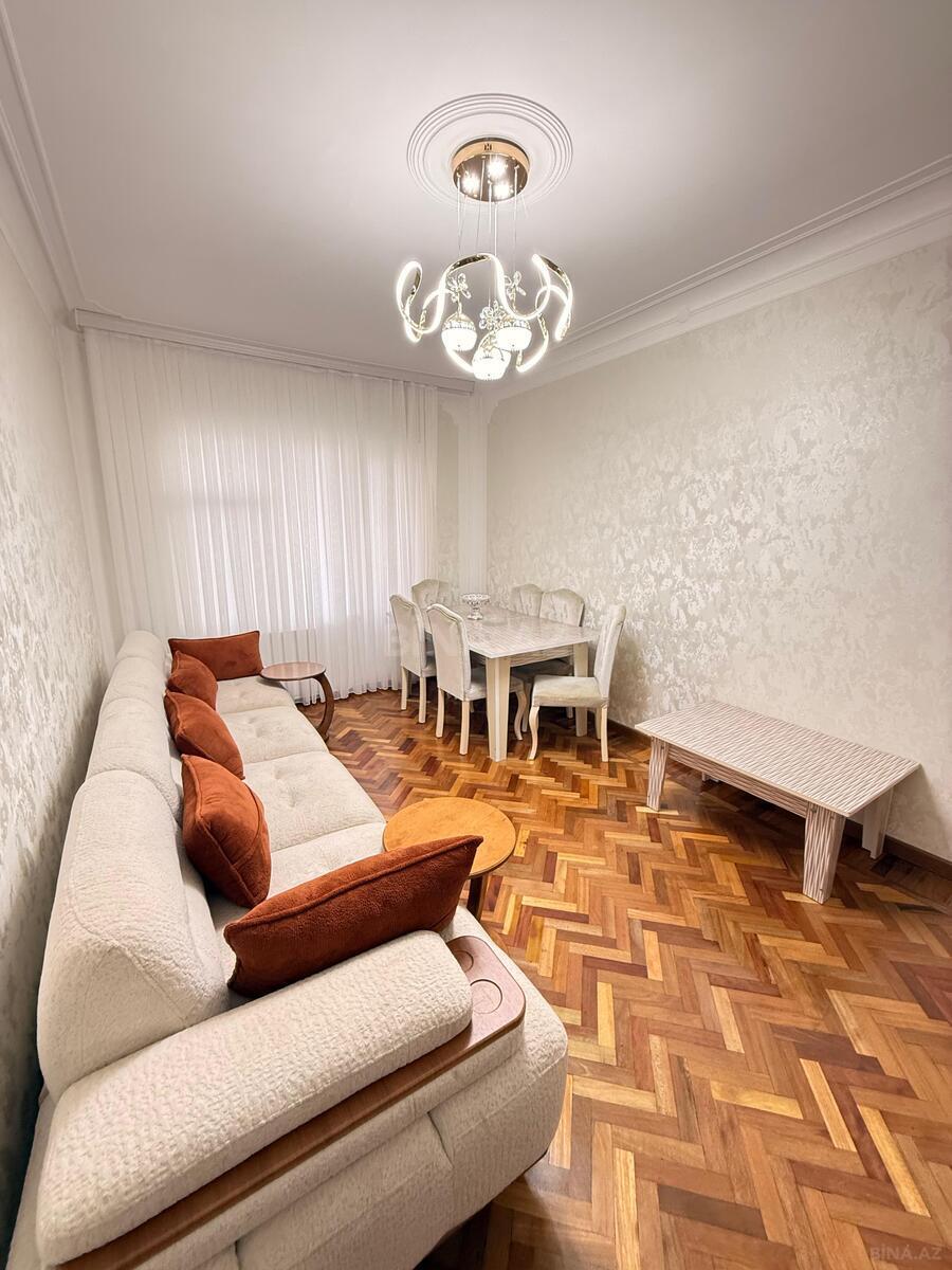 3 otaqlı Köhnə tikili, Xətai r., Bakı