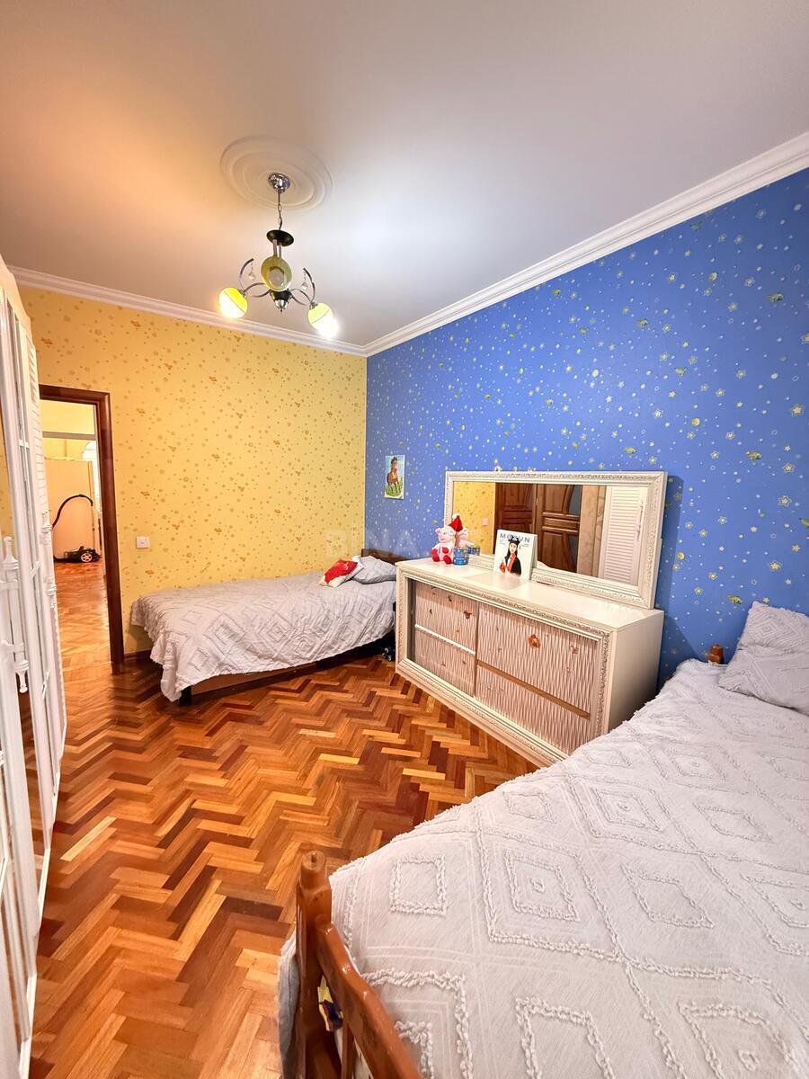 3 otaqlı Köhnə tikili, Xətai r., Bakı