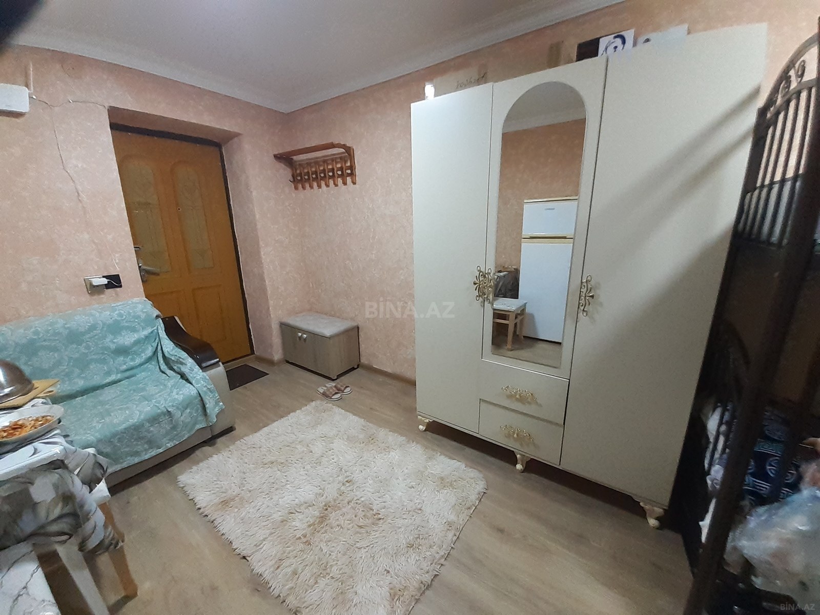 1 otaqlı Köhnə tikili, Elmlər Akademiyası m., Bakı