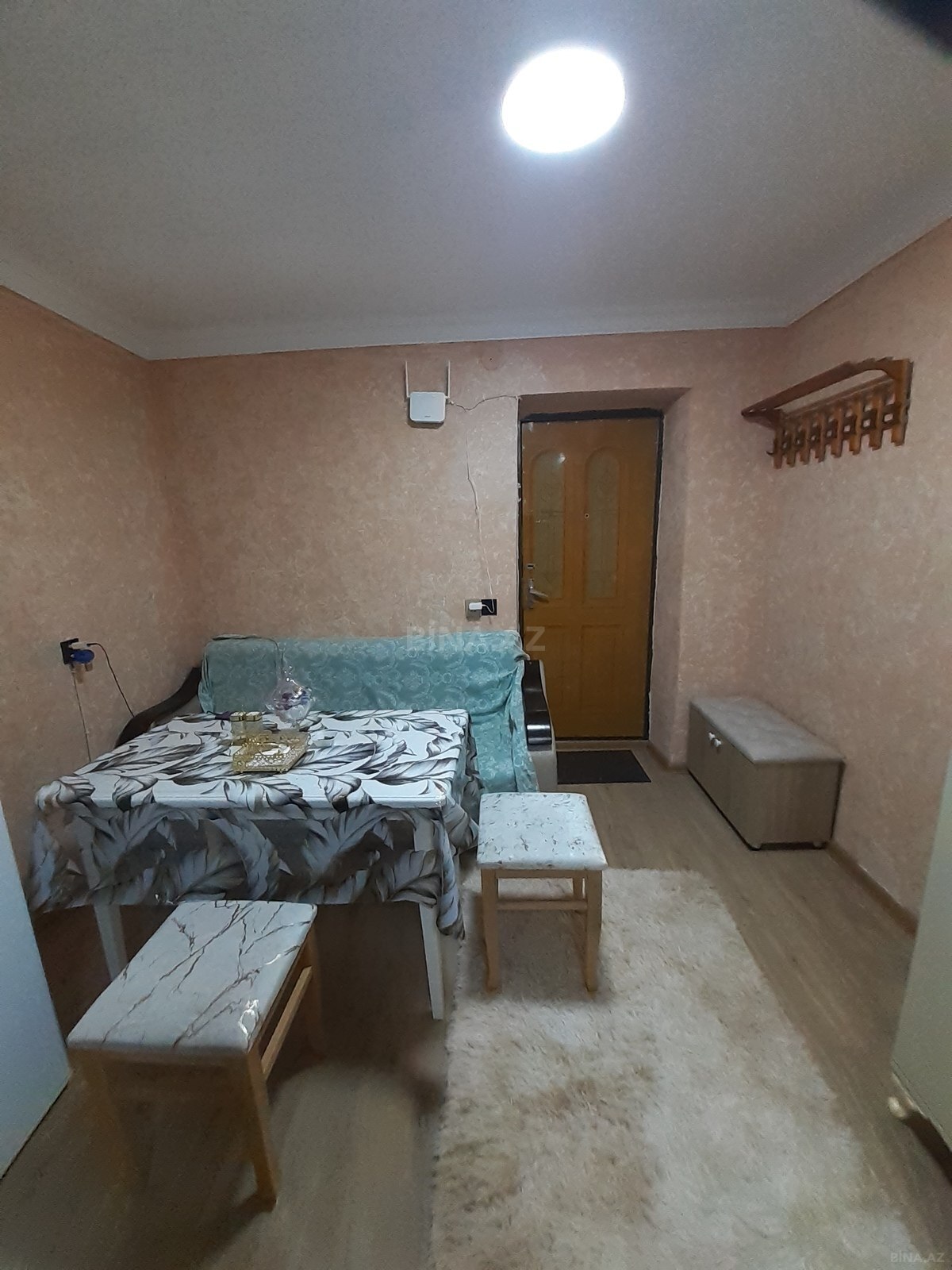 1 otaqlı Köhnə tikili, Elmlər Akademiyası m., Bakı