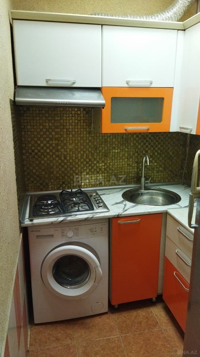 2 otaqlı Köhnə tikili, Memar Əcəmi m., Bakı