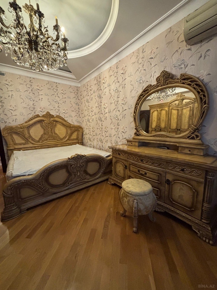 4 otaqlı Yeni tikili, Şah İsmayıl Xətai m., Bakı