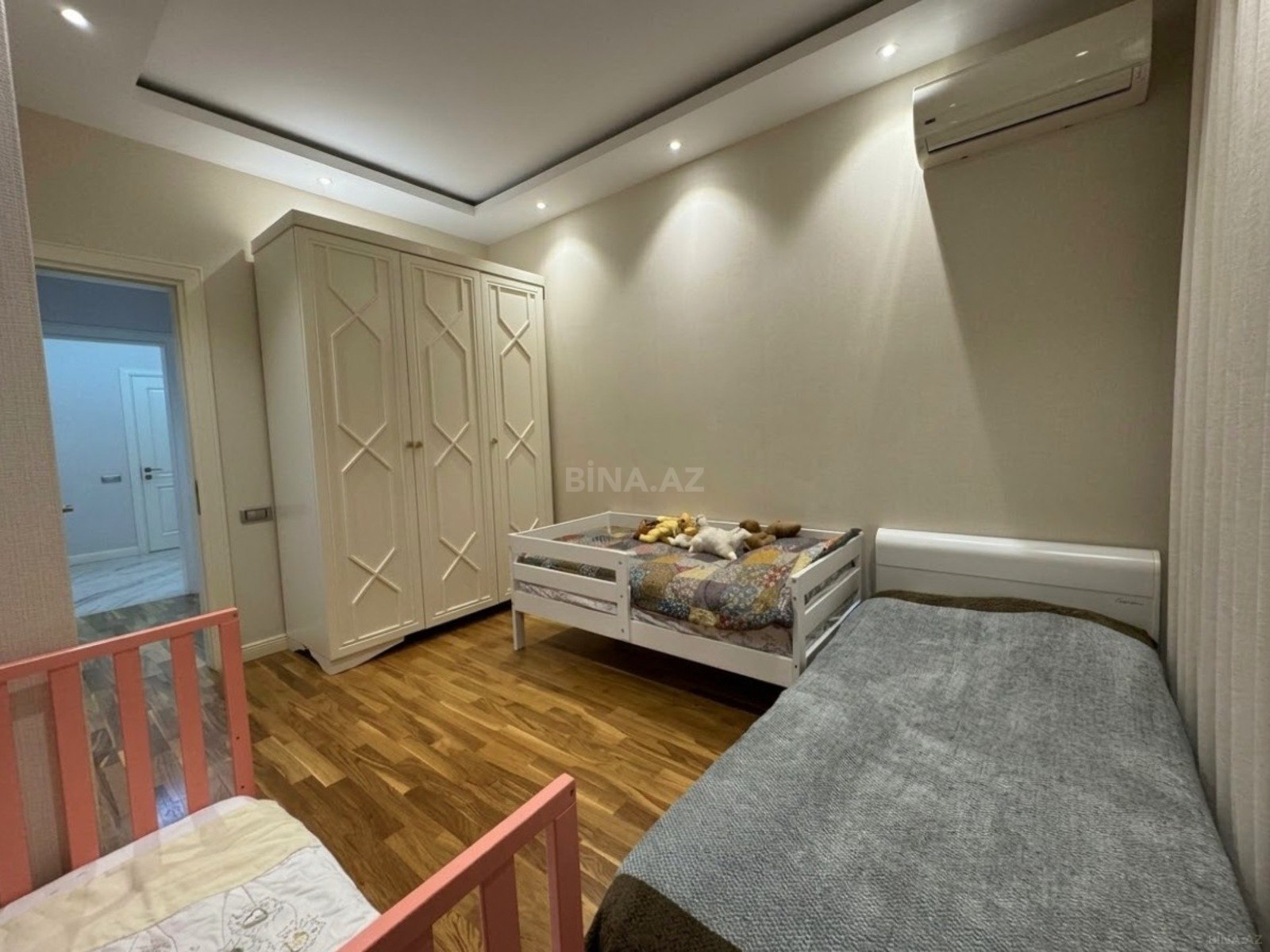 3 otaqlı Yeni tikili, 28 May m., Bakı
